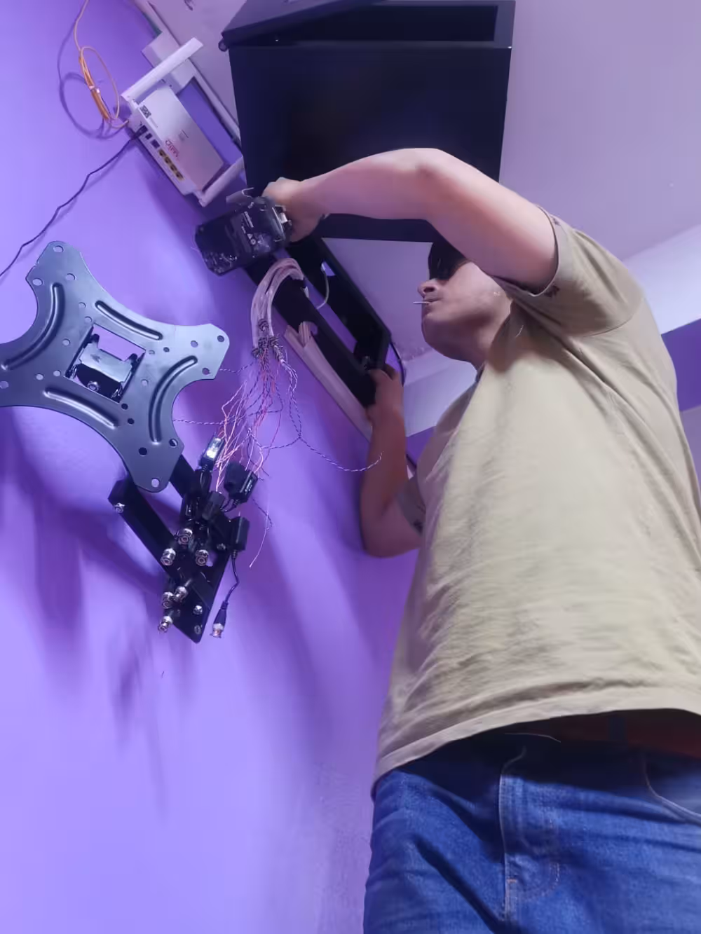 Instalando camaras de seguridad